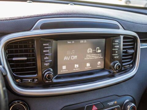 2020 Kia Sorento S V6