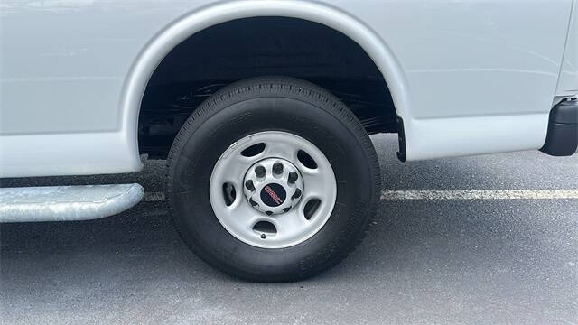 2023 GMC Savana 2500