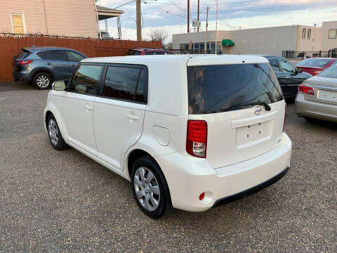 2014 Scion xB