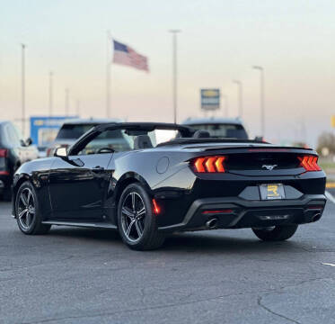 2025 Ford Mustang EcoBoost Premium