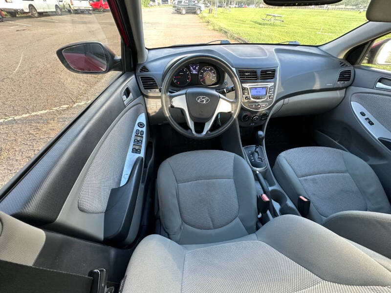 2013 Hyundai Accent GLS