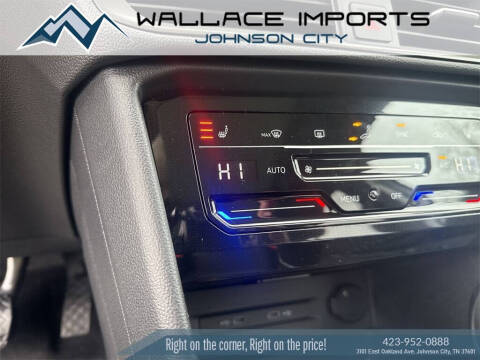 2026 Volkswagen Taos SE Black 4Motion