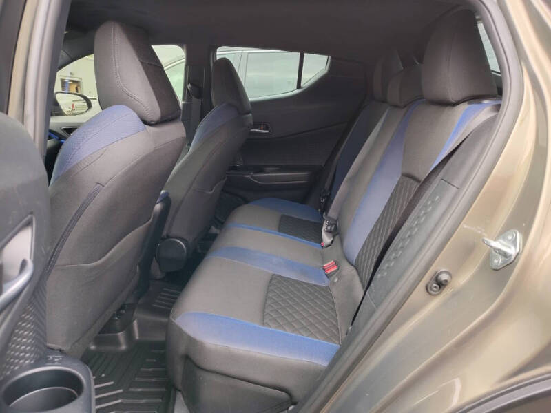 2021 Toyota C-HR XLE