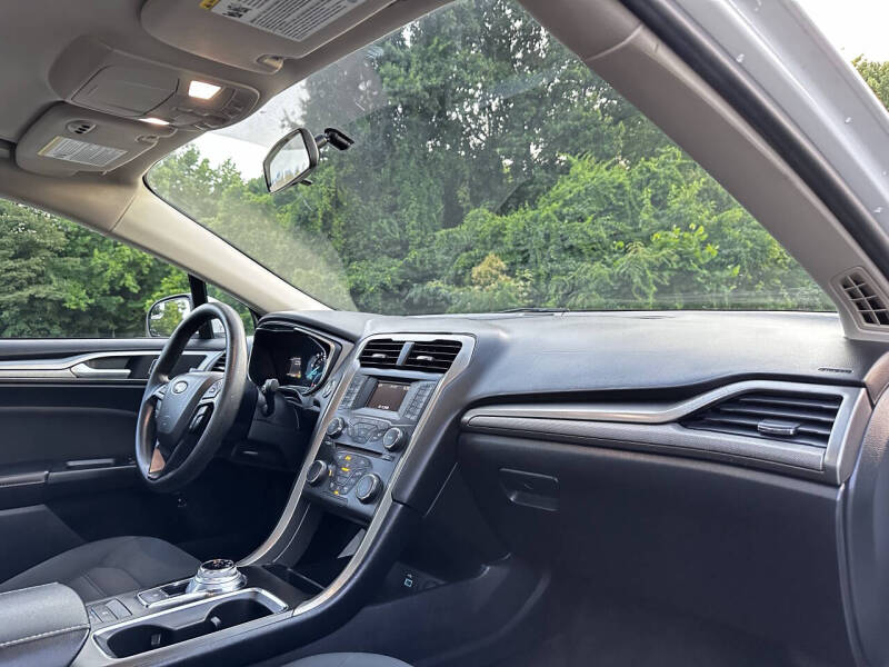 2018 Ford Fusion Hybrid SE