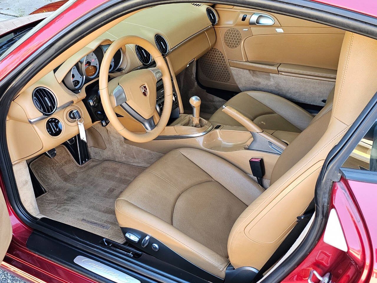 2008 Porsche Cayman 33