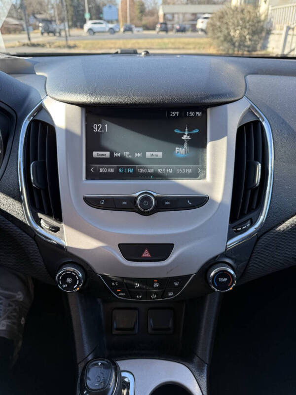 2017 Chevrolet Cruze LS Auto