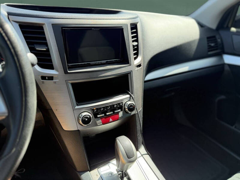 2014 Subaru Outback 2.5i