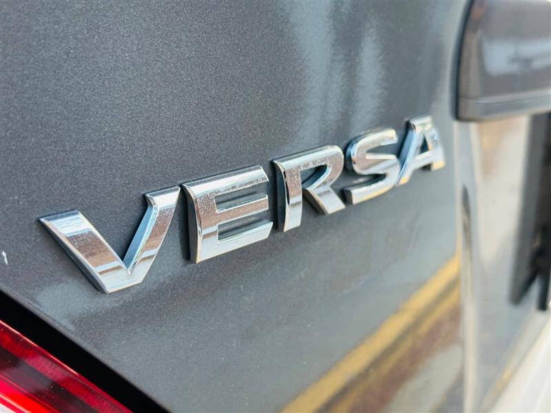 2019 Nissan Versa SV