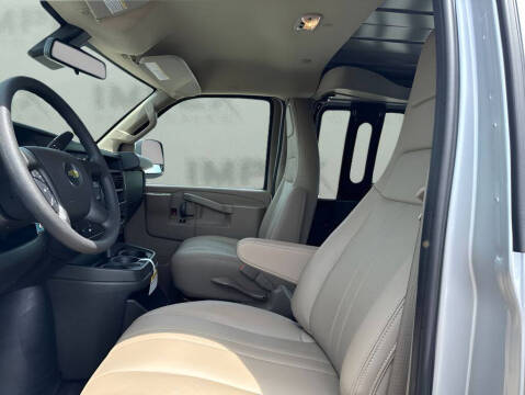 2026 Chevrolet Express 2500