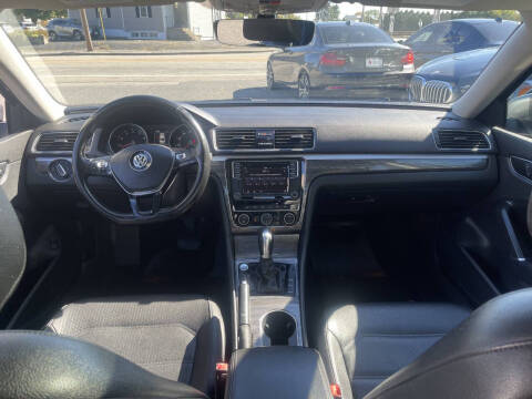 2018 Volkswagen Passat 2.0T SE