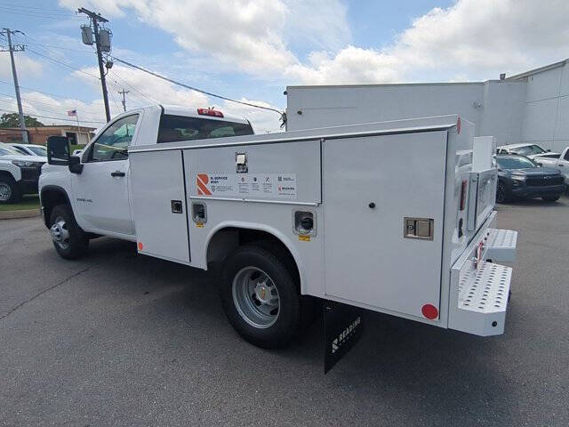 2025 Chevrolet Silverado 3500HD CC