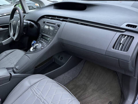 2011 Toyota Prius Two