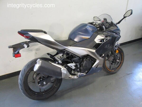 2023 Kawasaki Ninja® 400 ABS