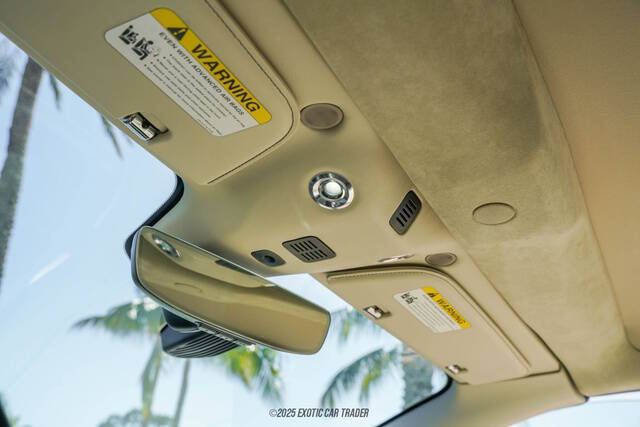 2020 Aston Martin DB11 Volante