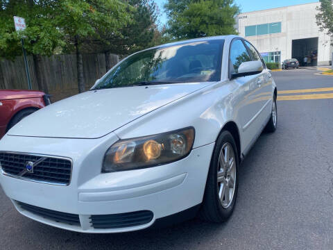 2006 Volvo S40 for sale at Super Bee Auto in Chantilly VA