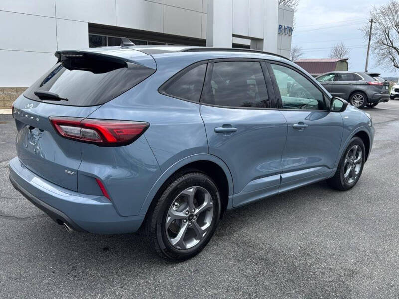 2024 Ford Escape Hybrid ST-Line