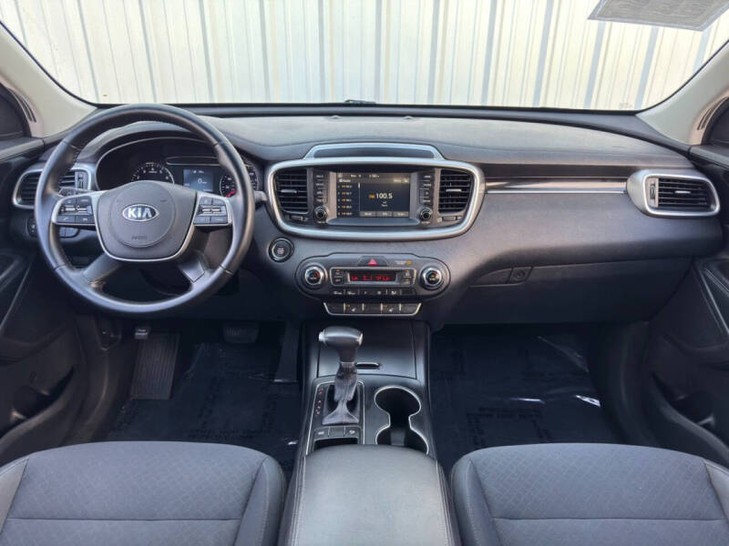 2020 Kia Sorento S V6