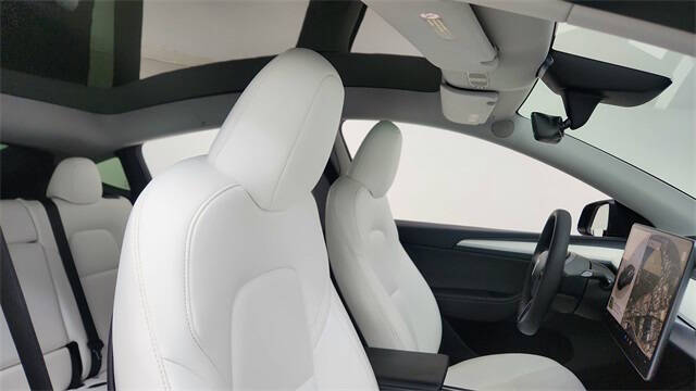 2024 Tesla Model Y Performance