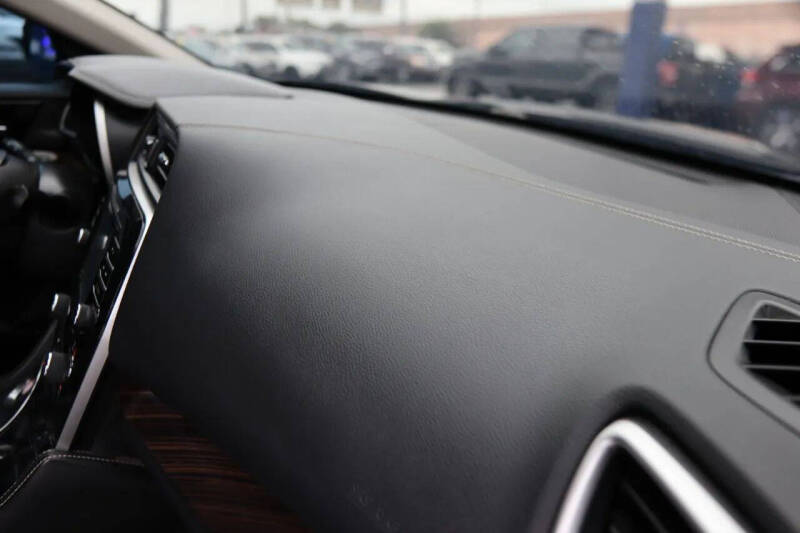 2016 Nissan Maxima Platinum