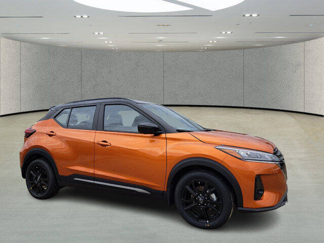 2024 Nissan Kicks SR