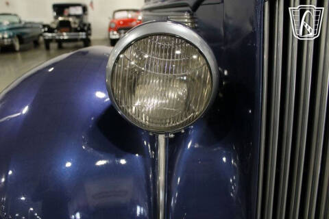 1939 Packard Six