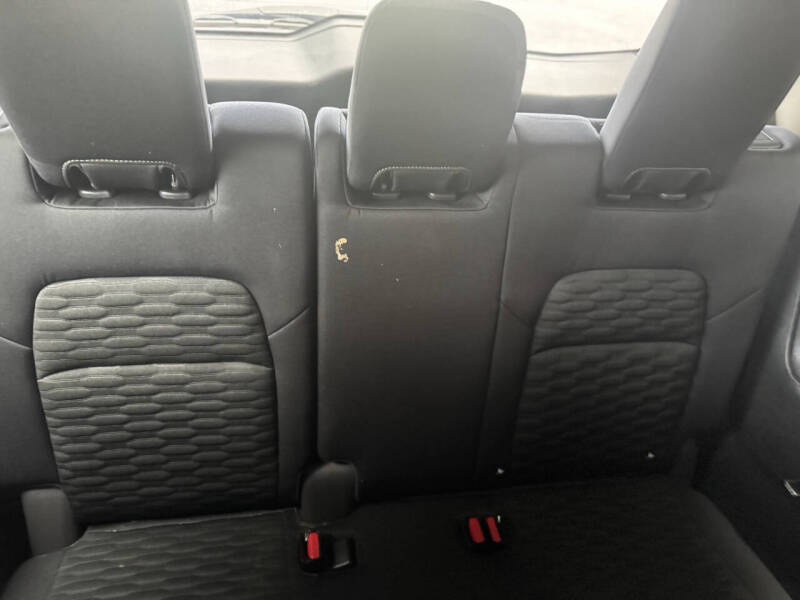 2022 Nissan Pathfinder SV