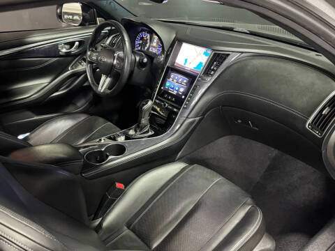 2017 Infiniti Q60 Red Sport 400