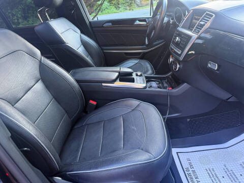 2014 Mercedes-Benz GL-Class GL 550 4MATIC