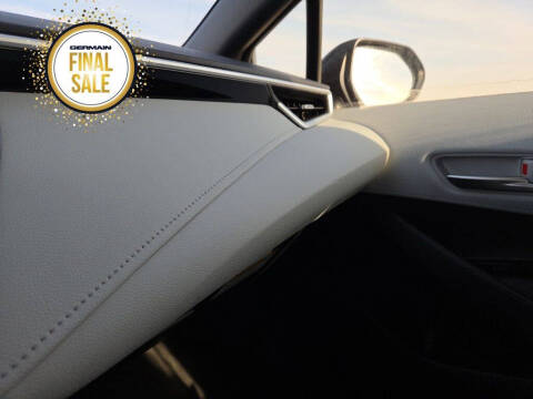 2025 Toyota Corolla Hatchback SE