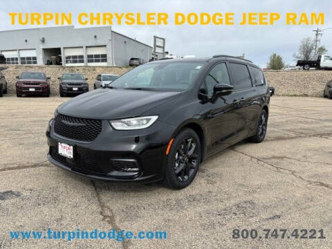 2024 Chrysler Pacifica for sale at Turpin Chrysler Dodge Jeep Ram in Dubuque IA