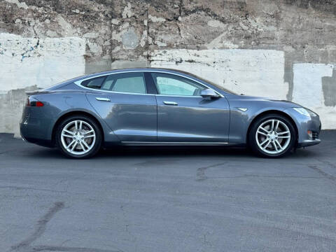 2013 Tesla Model S