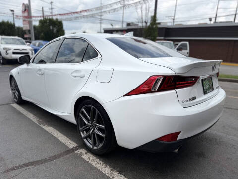 2015 Lexus IS 250 Crafted Line