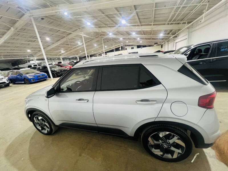 2021 Hyundai Venue SEL