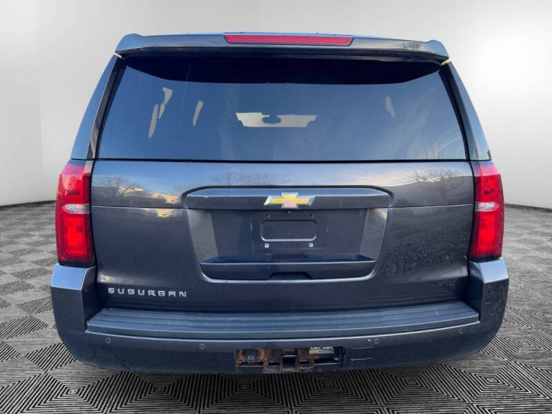 2015 Chevrolet Suburban LS