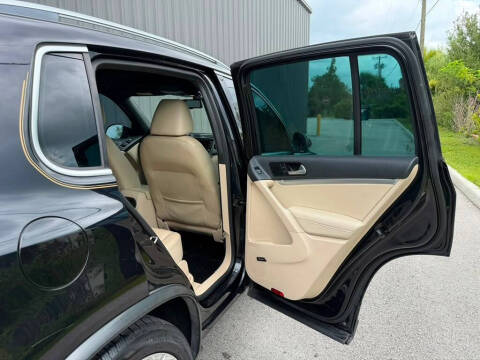 2014 Volkswagen Tiguan R-Line
