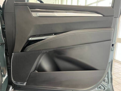 2025 Cadillac Escalade-V