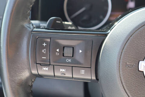 2022 Nissan Pathfinder SV