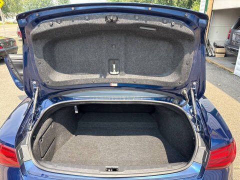 2017 Infiniti Q60 Red Sport 400