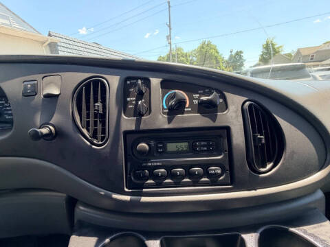 2006 Ford E-Series E-350 SD XL