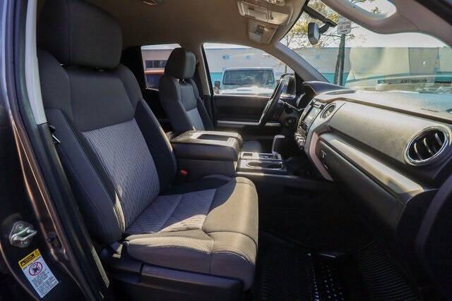 2016 Toyota Tundra SR5