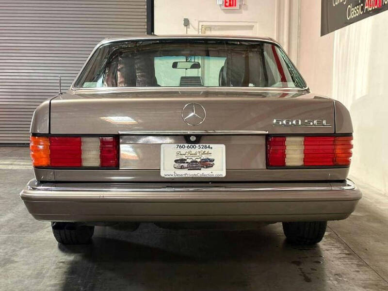 1991 Mercedes-Benz 560-Class 560 SEL