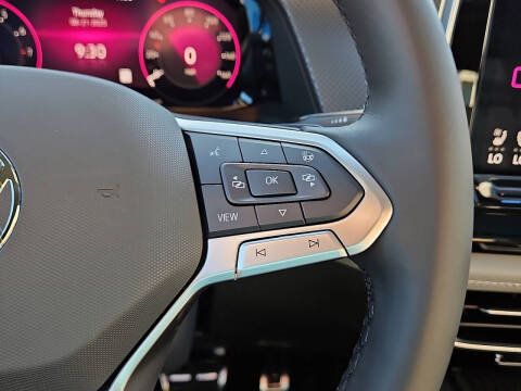 2026 Volkswagen Atlas Cross Sport SEL R-Line Black 4Motion