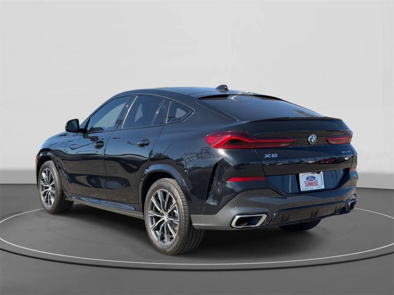 2021 BMW X6 xDrive40i