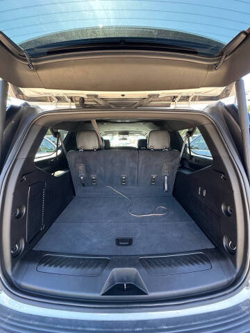 2021 Chevrolet Suburban LT