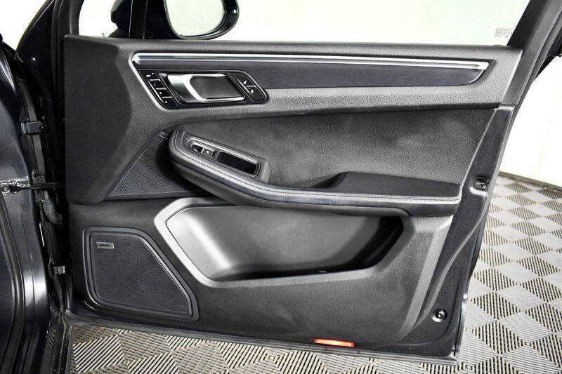 2017 Porsche Macan GTS