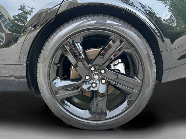 2025 Land Rover Discovery P300 Dynamic SE