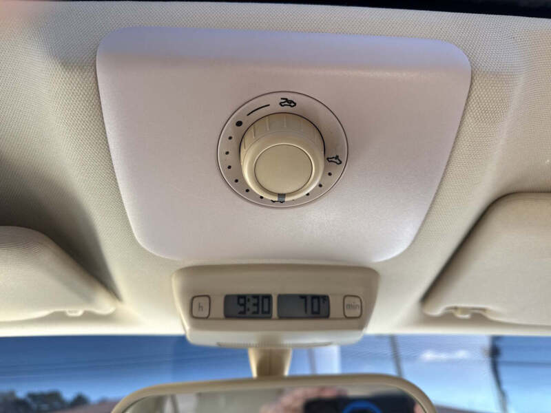 2010 Volkswagen New Beetle