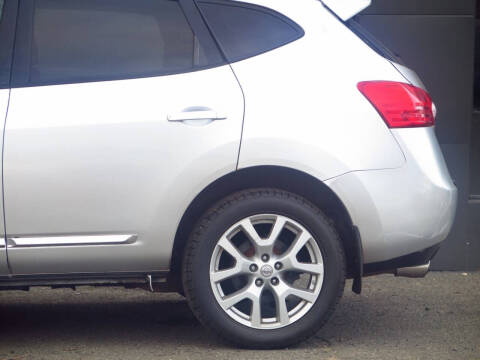 2012 Nissan Rogue SV w/SL Package