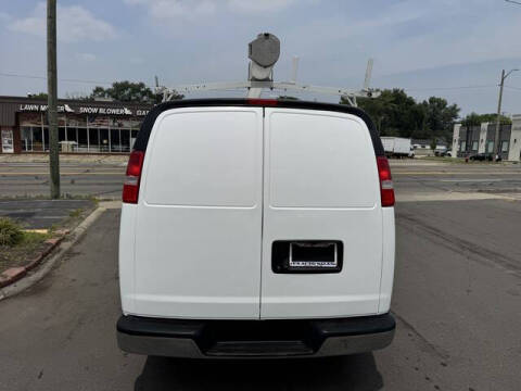 2020 GMC Savana 2500