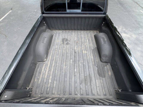 2008 Mitsubishi Raider LS